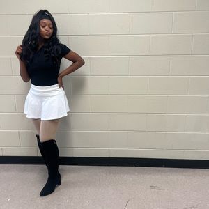 Meet your Posher, Harmony